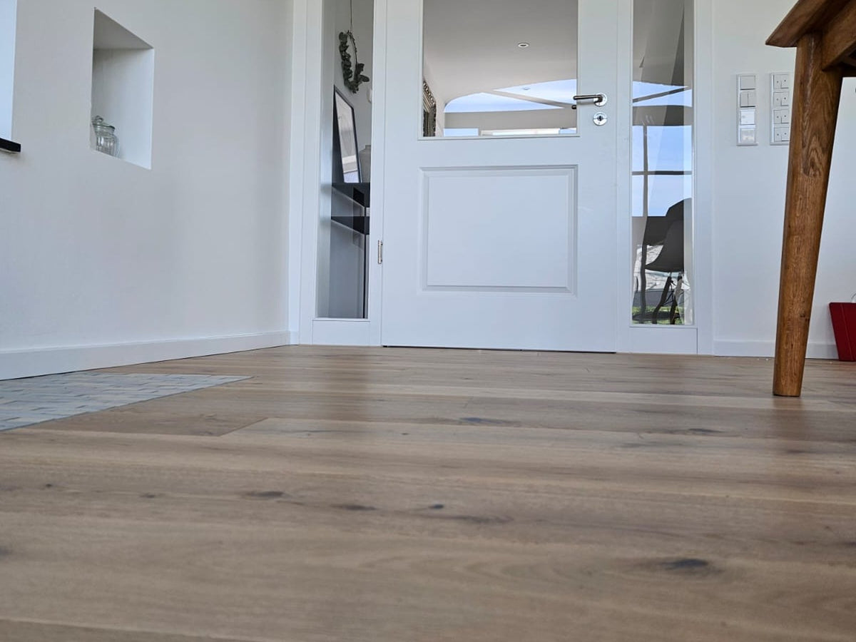 Breite Eichendiele im Wohnraum
