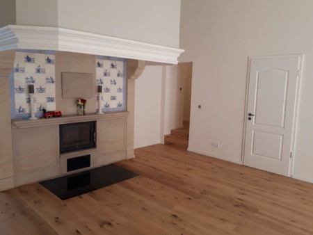 Durch das neue Parkett wirkt das Landhaus wieder frisch